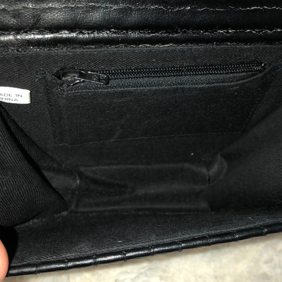 Vintage Black Leather Convertible Clutch/Crossbody - Picture 6 of 8